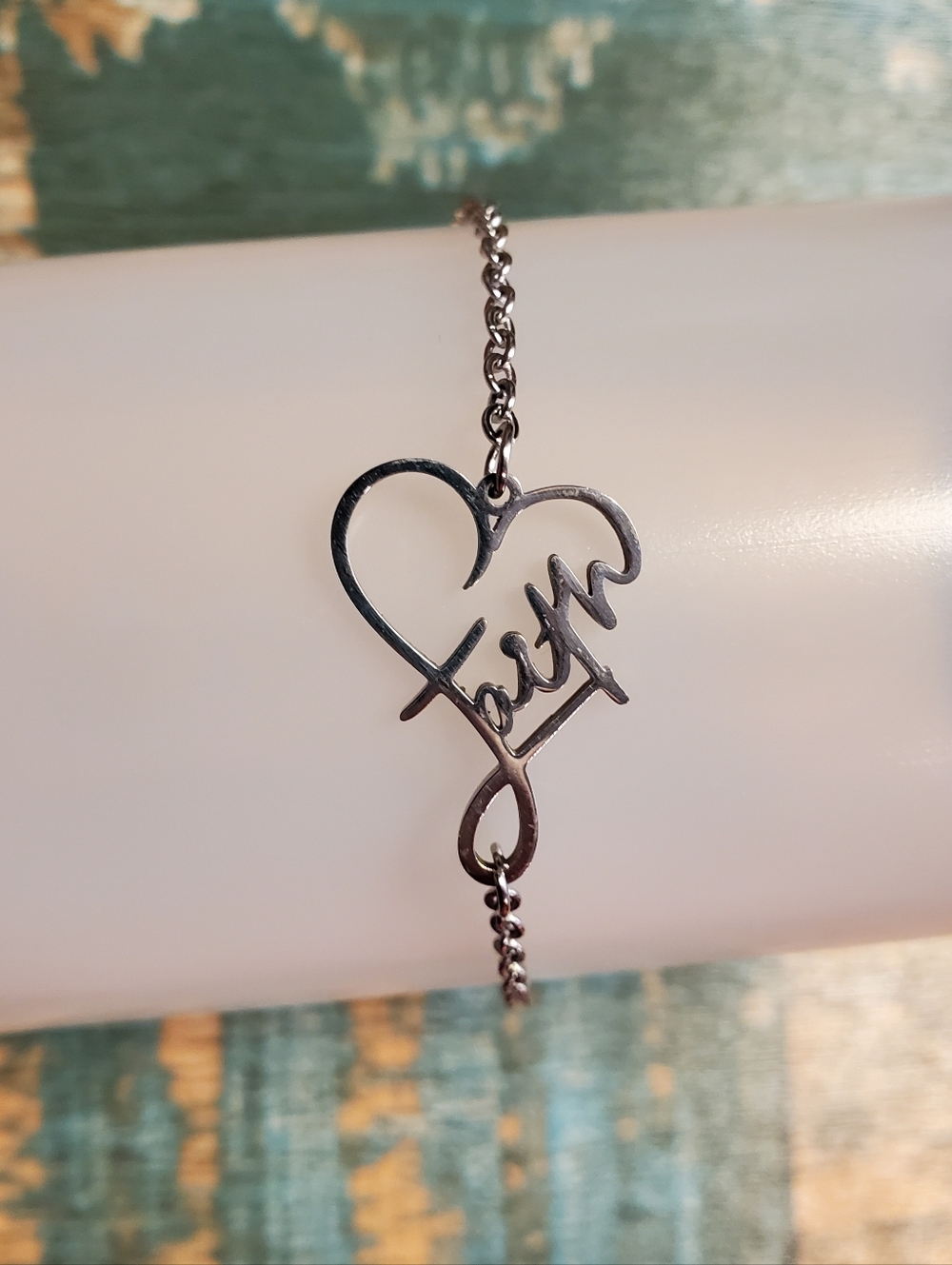 B2G1F Heart FAITH Silver Bracelet, 9in NEW